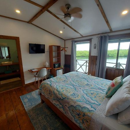 The Sunsetter Bed & Breakfast Бокас-дель-Торо Экстерьер фото